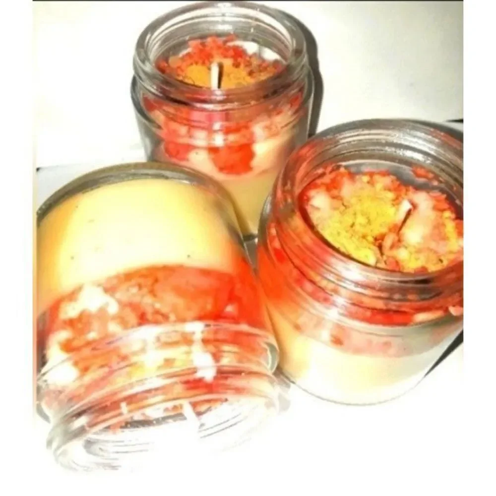 HAND Crafted Frozen Custard dessert candle 4oz